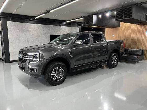 FORD RANGER 3.0 V6 TURBO DIESEL CD XLT 4X4 AUTOMÁTICO FORD RANGER 3.0 V6 TURBO DIESEL CD XLT 4X4 AUTOMÁTICO